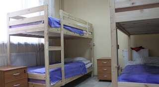 Гостиница Май Хостел Владимир Спальное место на двухъярусной кровати в общем номере для мужчин и женщин-2